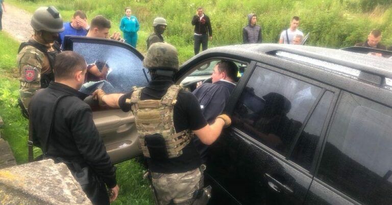 На хабарі вдруге погорів мер, що хотів поставити шибеницю для корупціонерів