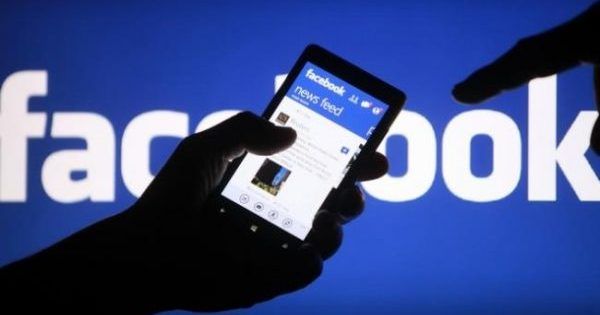 Акції Facebook рекордно обвалилися на 24% Facebook