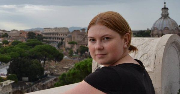 У Херсоні облили кислотою співробітницю міськради