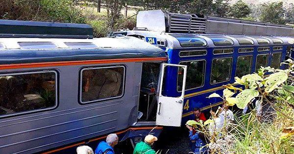 У Перу зіткнулися поїзди через протестувальників