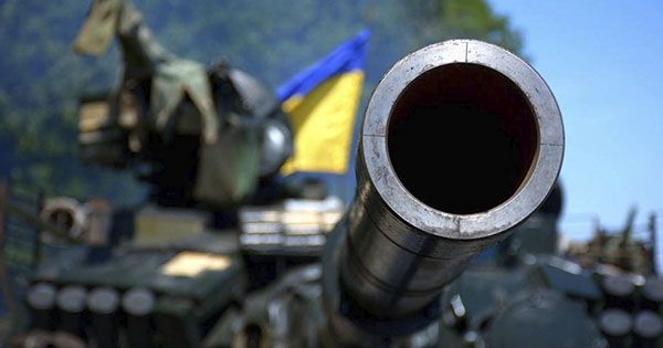 Война на Донбассе: 37 обстрелов, есть раненый