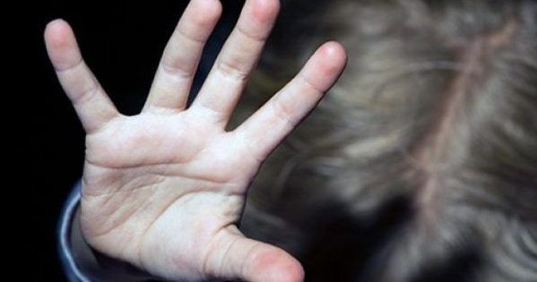 Полиция задержала отца, который изнасиловал дочь больную ДЦП