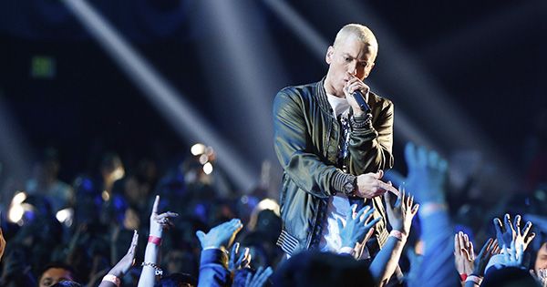 10 млн просмотров за сутки! Эминем взорвал You Tube новым клипом Емінем
