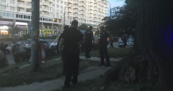 У Києві пограбували ювелірний магазин Пограбування на Щербакова