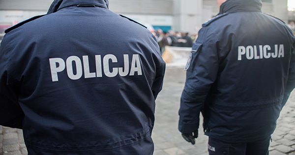 Устали. В одном из городов Польши все полицейские ушли на больничный Поліція Польщі