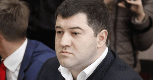 Насирова обязали еще 2 месяца носить электронный браслет