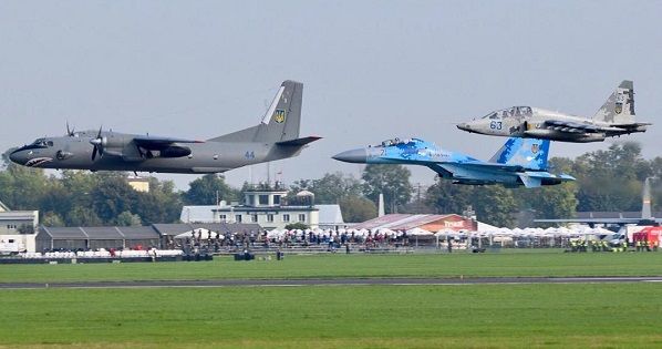 Літаки ЗСУ показали найвищий пілотаж на авіашоу в Польщі