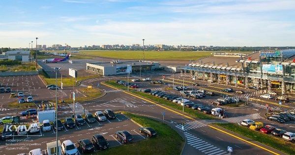 Парковка в аеропорту Жуляни подорожчала