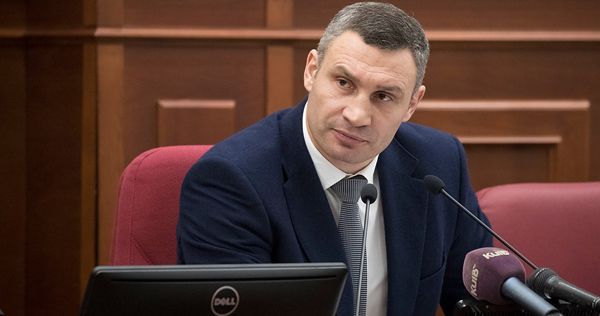Городская власть делает все возможное, чтобы поскорее вернуть горячую воду Киеву