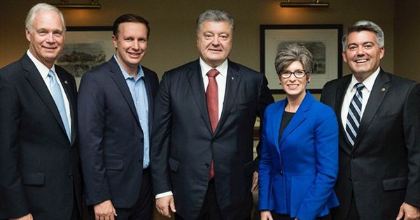Порошенко встретился с делегацией Конгресса США. О чем говорили