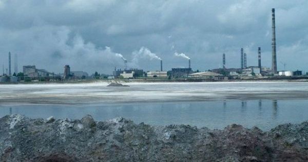 Химвыбросы в Крыму: на заводе могли хранить боевые яды