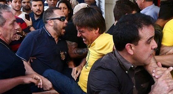Кандидата в президенты Бразилии ранили ножом на встрече с избирателями бразилия