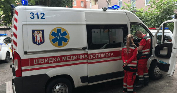 Стрілянина у центрі Києва: дівчину поранили в руку Стрілянина у центрі Києва