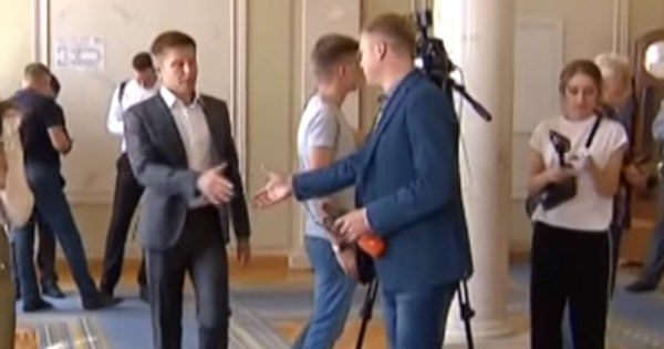 З морів, гір і пустель: як і де провели канікули депутати?