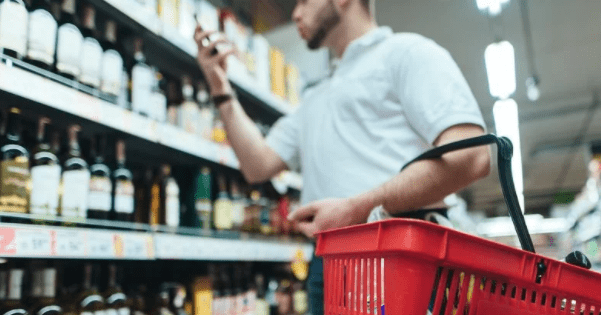 Запрет на продажу алкоголя ночью в Киеве вступил в силу Продаж алкоголю