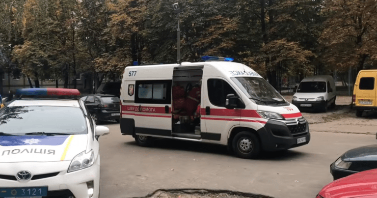 Ремонтировал окна и разбился — в Киеве мужчина упал с 13-го этажа