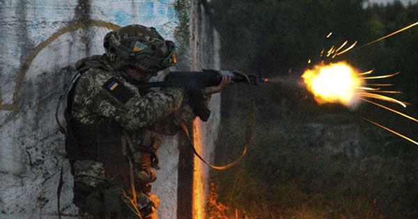 Доба на Донбасі: ворог бив із мінометів, поранено двох військових