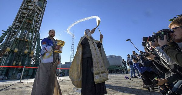 Аварія ракети Союз у РФ: екіпаж сів у Казахстані