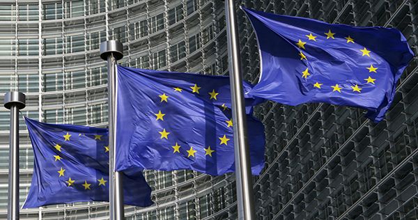 Друзі Кремля: проросійські партії в Європі та їх небезпека для України єс