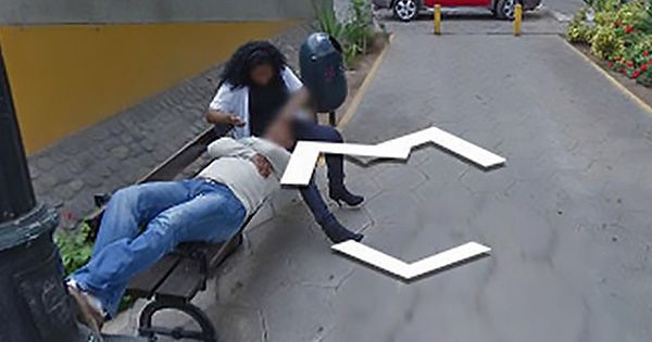 Мужчина развелся с женой из-за фото в Google Maps