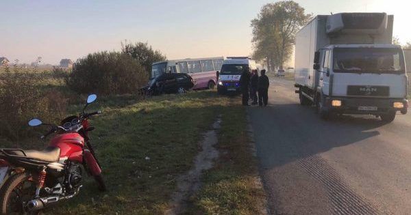 У Львівській області авто протаранило маршрутку: 2 загиблих, 6 постраждалих