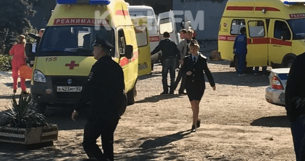 Лужи крови и разбитые окна: что творится в колледже Керчи после теракта (18 )