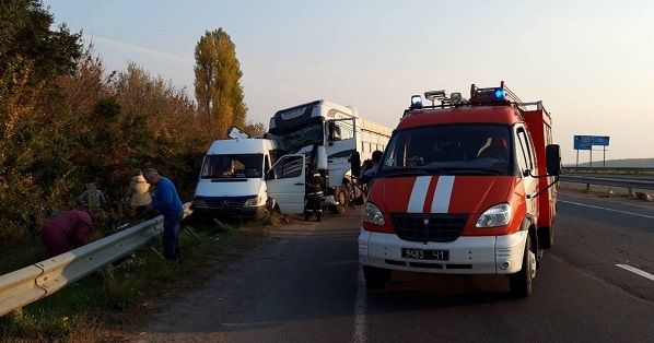 Под Жашковом группа детей попала в ДТП, погибла девочка