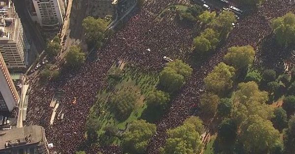 700 тыс. человек митингуют в Лондоне за новый референум по Brexit
