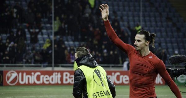 Можем все: Ибрагимович вышел на лед во время матча НХЛ