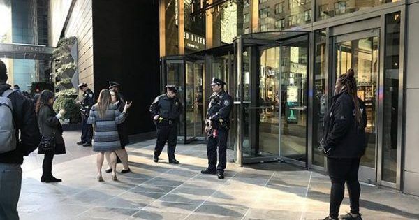 В Нью-Йорке перехватили бомбы, отправленные в Белый дом и офис CNN