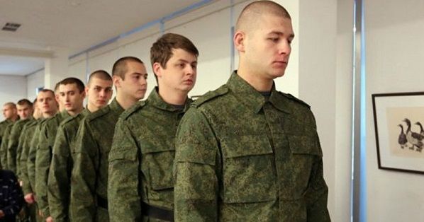 Как крымчанам избежать призыва в армию РФ