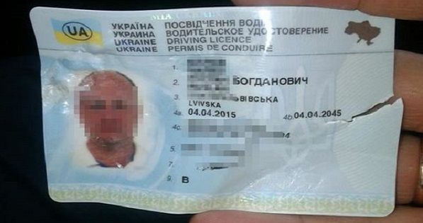 У Львові водій покусав поліцейського і намагався з
