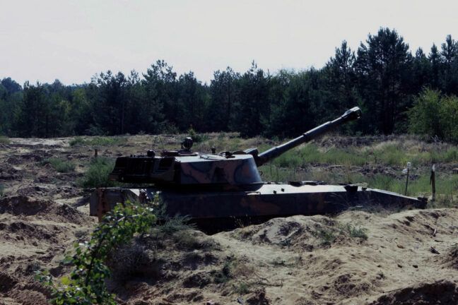 Війна на Донбасі: окупанти стягують артилерію до лінії фронту