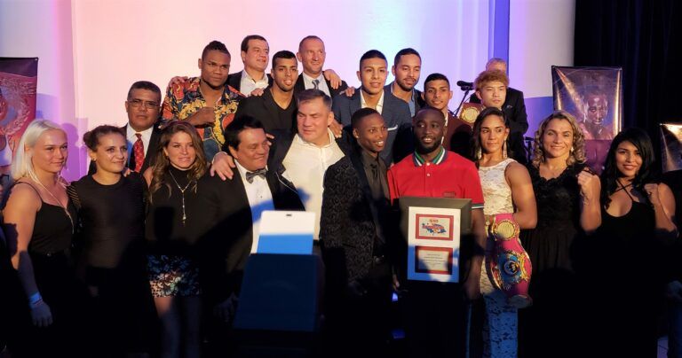 Кроуфорд — лучший боксер 2018 года по версии WBO