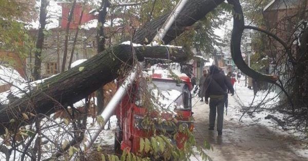 Вперше за 10 років: Індію засипало снігом снег в индии