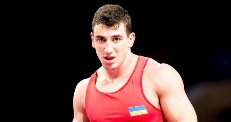 Українець Новіков став чемпіоном світу з греко-римської боротьби