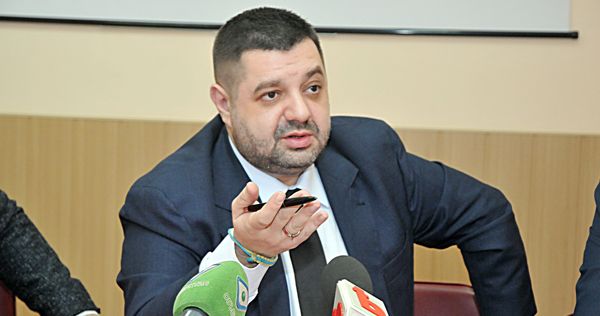 Грановский просит депутатов разъяснить харьковчанам суть военного положения