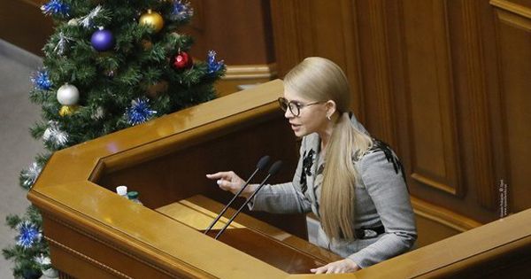 Тимошенко: Украинцы массово мигрируют в поисках работы за границу