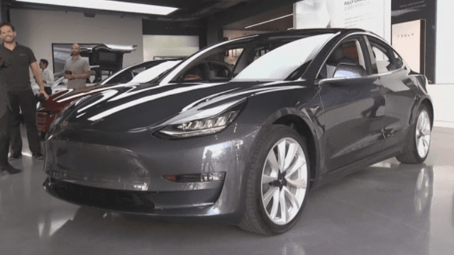 Стартовали продажи Model 3 за $35 тыс.: Маск обещает еще дешевле