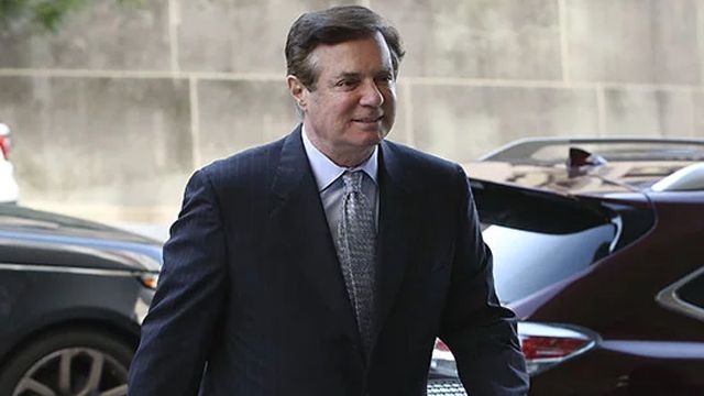 Янукович подарував Манафорту банку ікри за $40 тис. – доповідь Мюллера