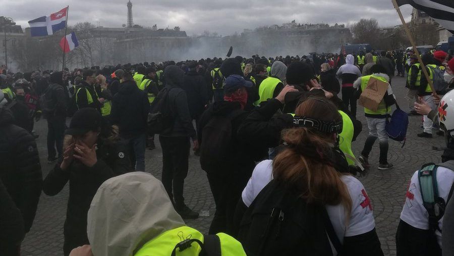 Протести жовтих жителів