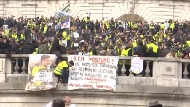 19-я суббота протестов во Франции: задержали несколько десятков человек
