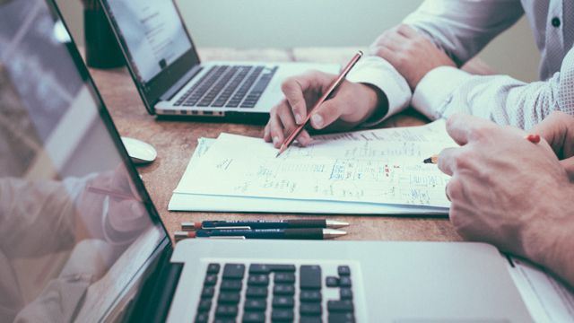 Чехія збільшила квоти на працевлаштування: чому Європа женеться за українськими мізками