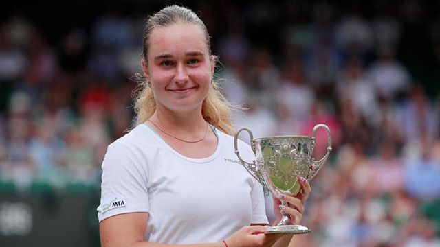 Разгромила соперниц: чемпионка Уимблдона Дария Снигур вернулась в Украину