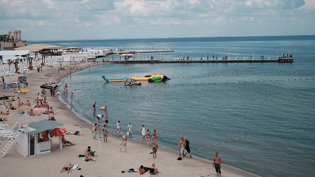 Пляжі Одеської області: де морська вода не відповідає нормам