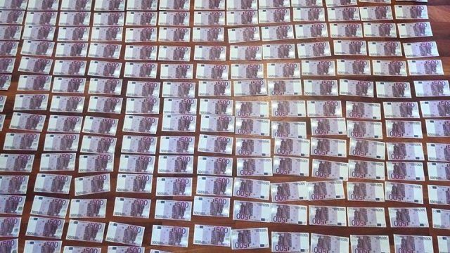 В Киеве задержали фальшивомонетчиков с поддельным €1 млн