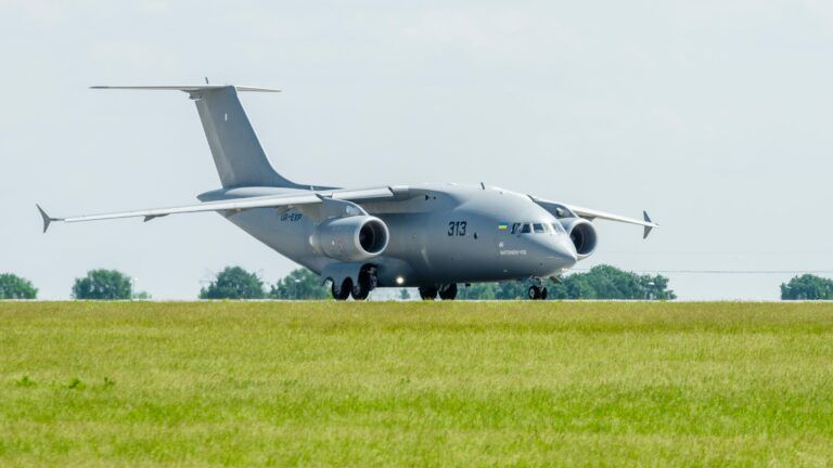Ан 178