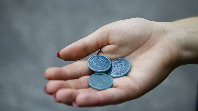 Жетоны и зеленые карты исчезнут из метро — когда и чем заменят