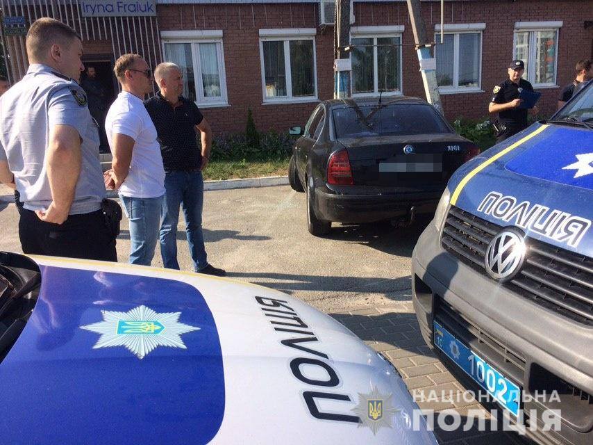 Під Києвом знайшли авто з застреленим водієм