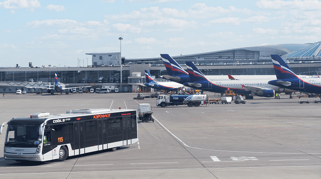 ﻿В аэропорту РФ столкнулись два самолета